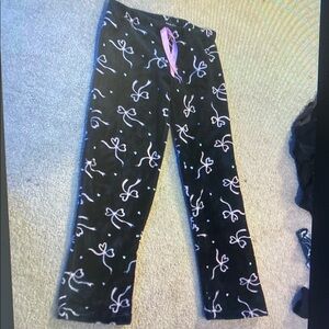 Kids Black Pajamas with Pink Bow Pattern